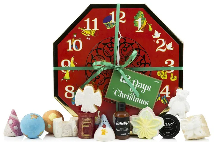 Comprises 12 items, including Bubbly shower gel, Butterbear bath bomb, Golden Wonder bath bomb, Christmas Penguin bubble bar, Candy Mountain bubble bar, Snowcastle soap, Snow Angel bath melt, Santa’s Postbox soap, Autumn Leaf bath bomb, Sleep body lotion, Satsuma bath bomb, Shoot For The Star bath bomb