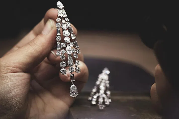Chanel’s Latest High Jewellery Collection Takes Inspiration From The 100-Year-Old N°5 Perfume