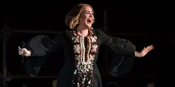 Adele's Glastonbury Show Was As Emotional As Expected