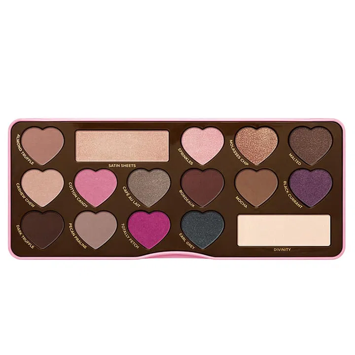 Bold pops of colours and trusty neutrals give you the freedom to create limitless looks. 