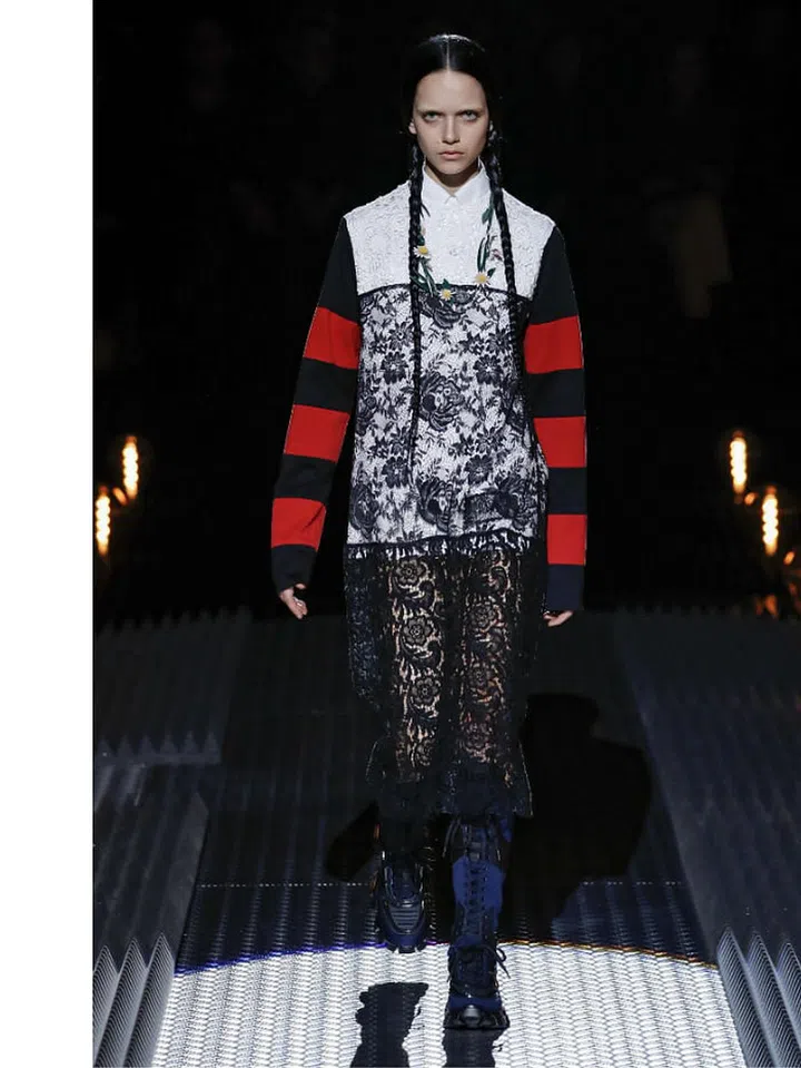 Photo: Showbit