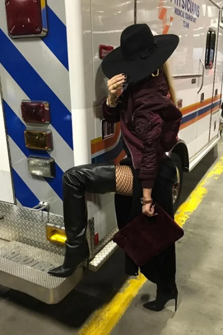 Khloe dressed as Carmen San Diego.