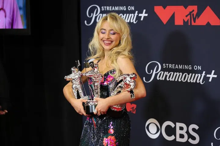 sabrina carpenter birthday | taurus celebrities