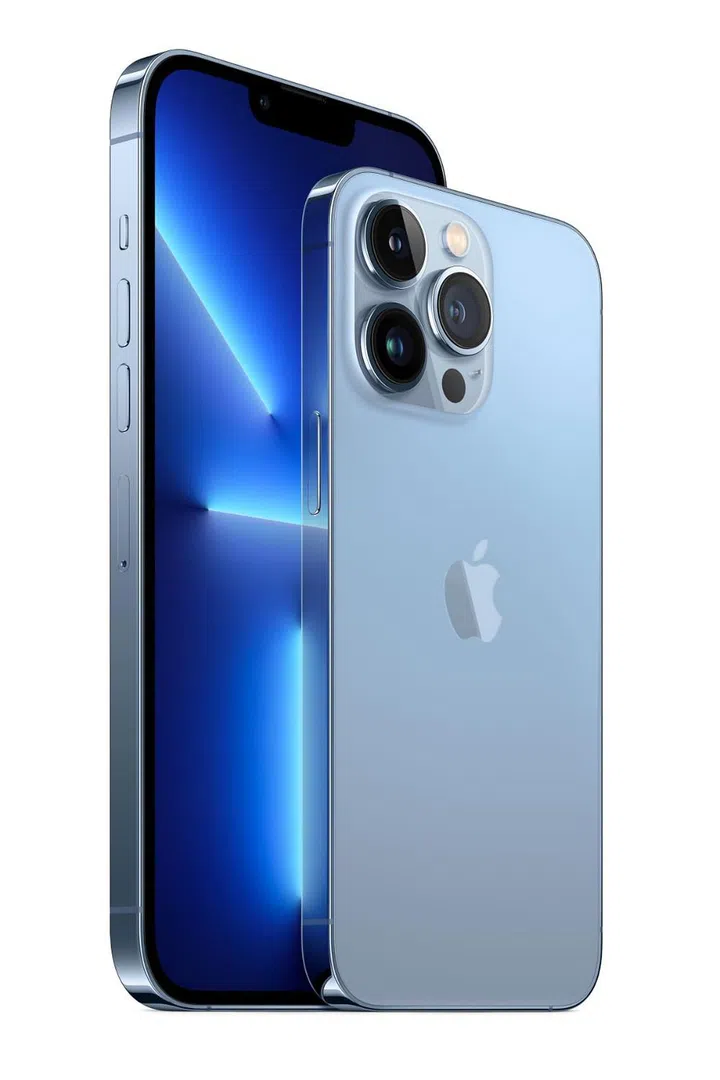 The three camera lenses have been improved and supports Macro photography.