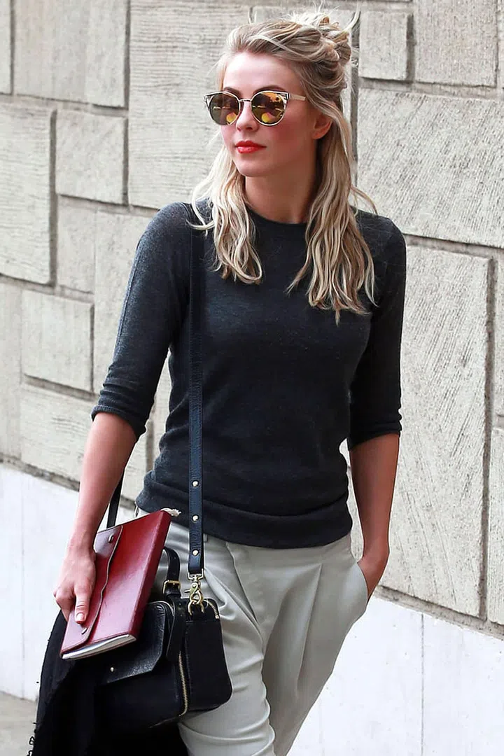 Soft, loose waves complete Julianne Hough's laid-back look. Photo: Fame Fly Net