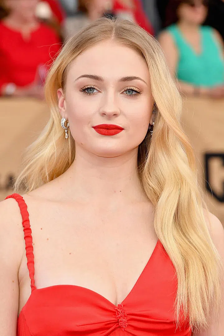 sophie turner