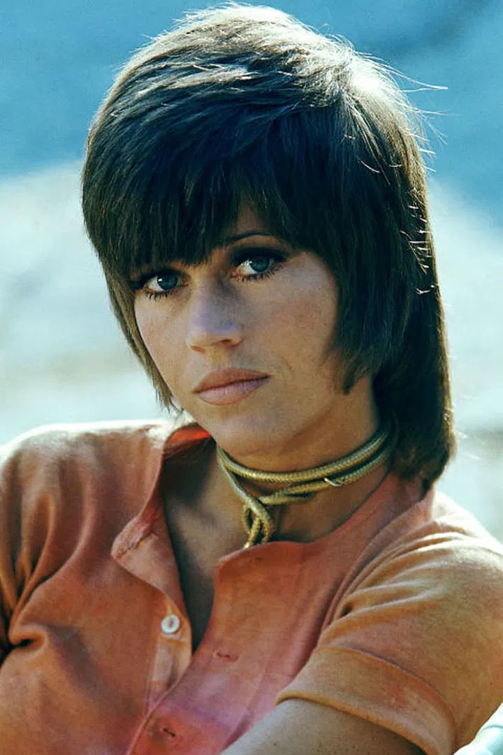 The actress made helmet hair intentional in the 70s.
