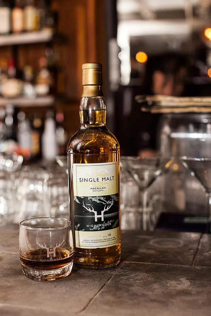 whisky bars singapore