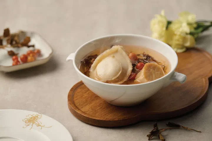 man ho restaurant’s abalone soup