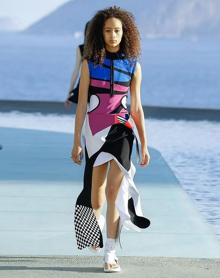 Number of shows walked: 52 //
Trademark: Luscious ringlets, cool girl swag //
Seen here: Louis Vuitton (@louisvuitton) //
Photo: Instagram (@selenaforrest)