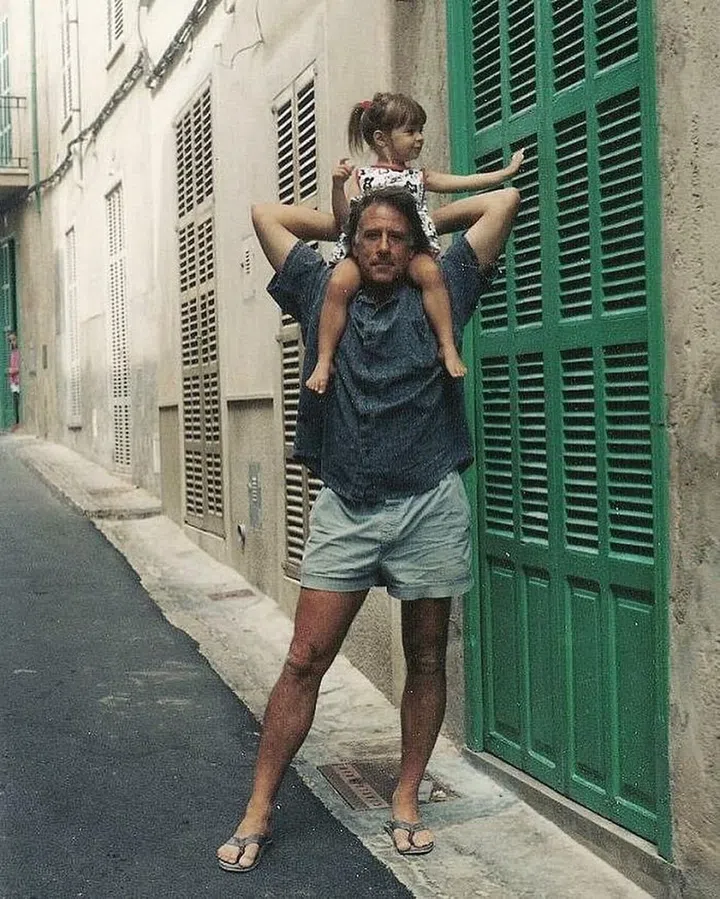 "Taking me to the Mediterranean since the very beginning...love you so much Papa. Thank you for everything! Happy Father's Day ❤️" Photo: @emrata
