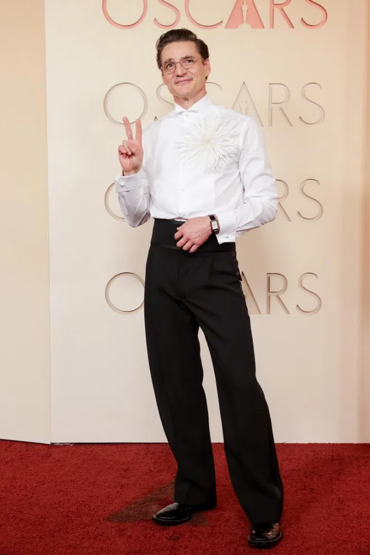 Oscars 2026, red carpet fashion, celebrity style
