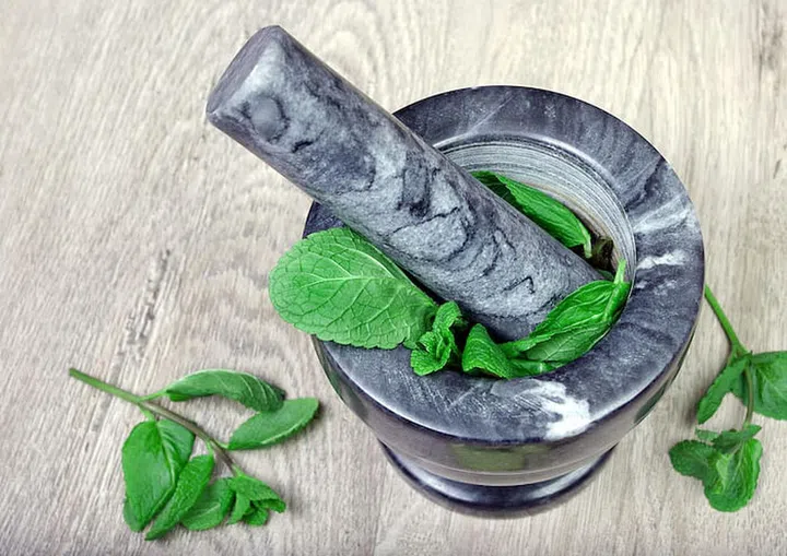 Curry leaves (Photo: 123rf)