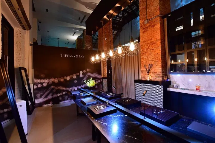 What's a party without a bling bar? Guests were invited to get acquainted with the HardWear collection 
