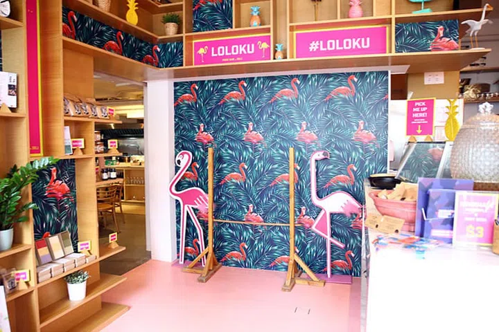 Remember the Instafamous flamingo wallpaper at Bicky &amp; Brew (RIP)? It's having a second life at poké hotspot Loloku. Over there, you can score a great full-length shot while waiting for your bowl. 

Photo: Daniel Food Diary