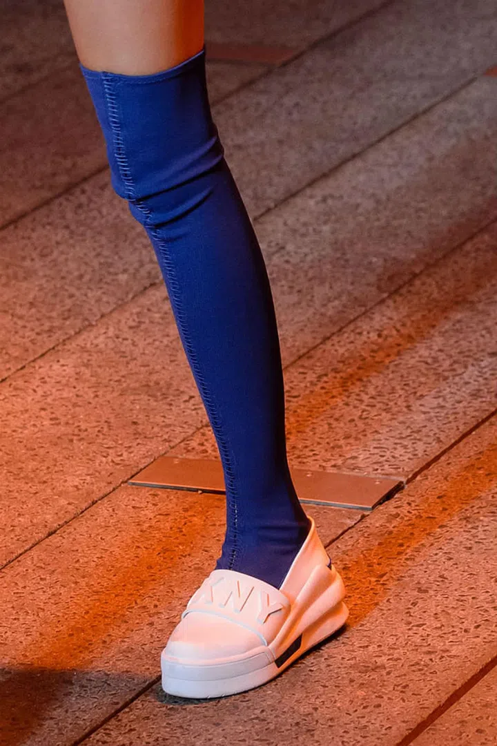 DKNY
