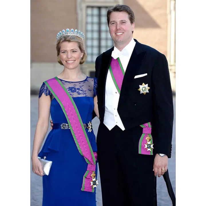 Kelly Jeanne Rondestvedt was an investment baker with a Bachelors of Arts and MBA from UCLA living a great life in New York City when she caught the eye of Hereditary Prince of Saxe-Coburg and Gotha, Duke of Saxony while casually dining with some of her girlfriends. They eventually began dating, and he popped the question a year or so later. They married on May 23, 2009 in Coburg, Germany.