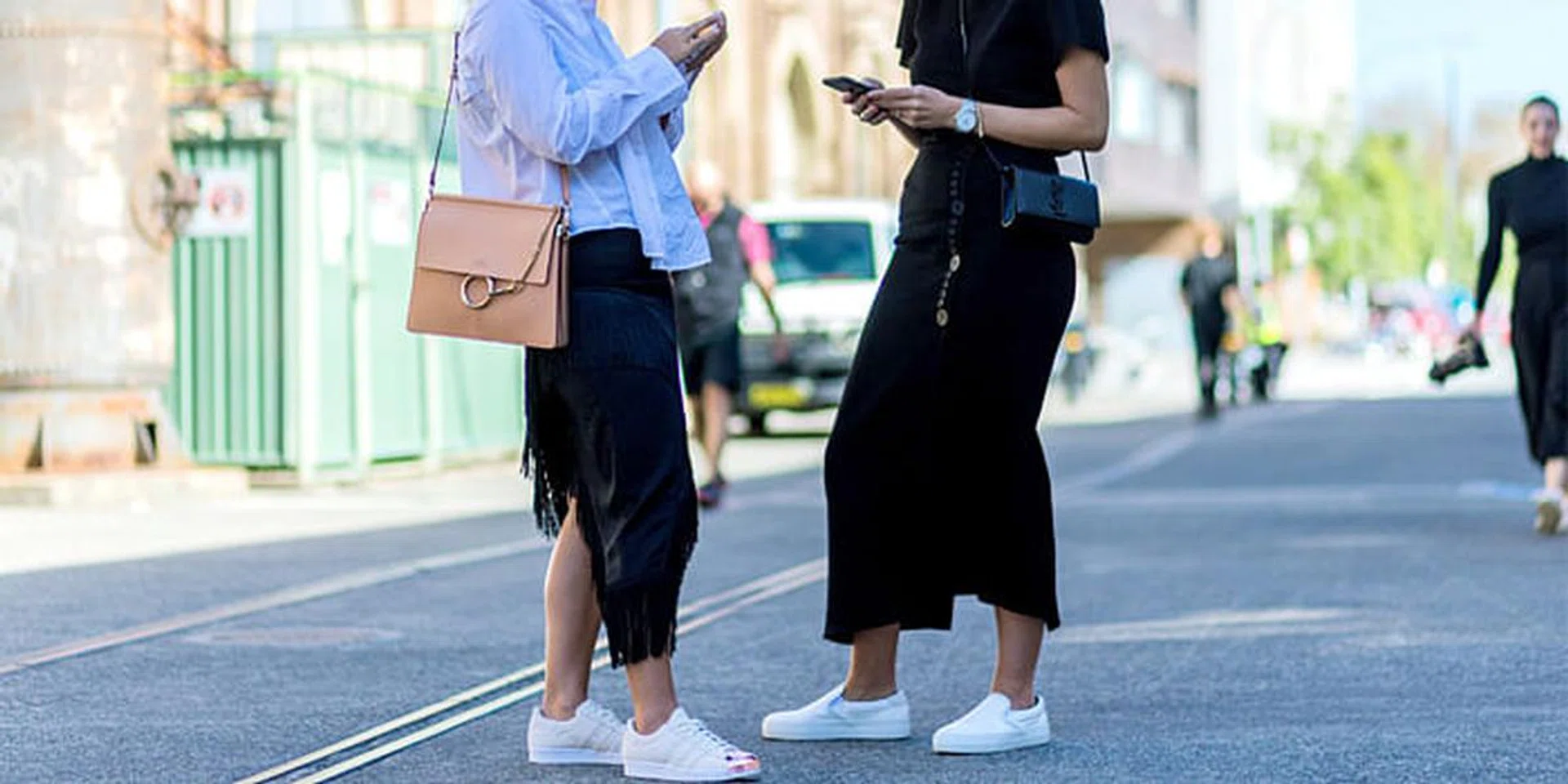 15 Chic Ways To Style White Sneakers