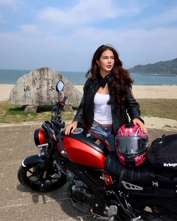 Annika Xue Sager with her bike