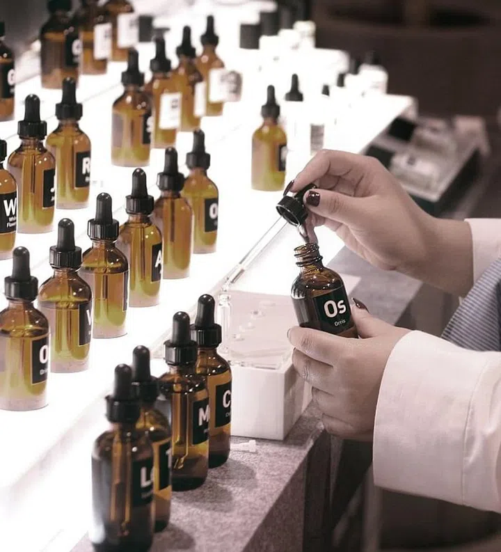 Homegrown fragrance mixology label, Oo La Lab, has launched its first-ever specialty store at NomadX. At their shop, you will be able to purchase their eponymous Eau de Parfum Oo La Lab Mixology Kit ($188) and play chemist in the comfort of your home to create a one-of-a-kind aroma based on your preference. Super fun. If you’re looking to prep your apartment with soothing scents before a house party, limited edition signature candles in 500g ($88) or 1kg ($128) sizes will also be available at their outlet.