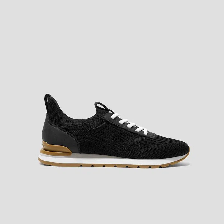 office sneakers, work-friendly sneakers, stylish sneakers vivaia