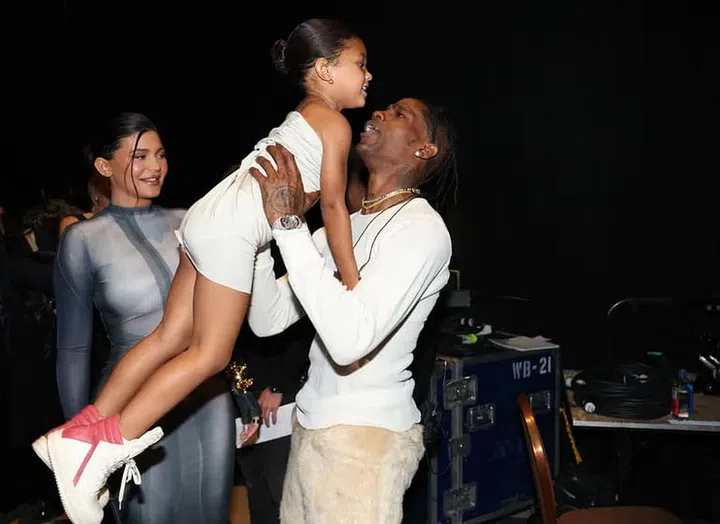 Kylie Jenner And Travis Scott Walk Billboard Music Awards Red Carpet With Daughter Stormi