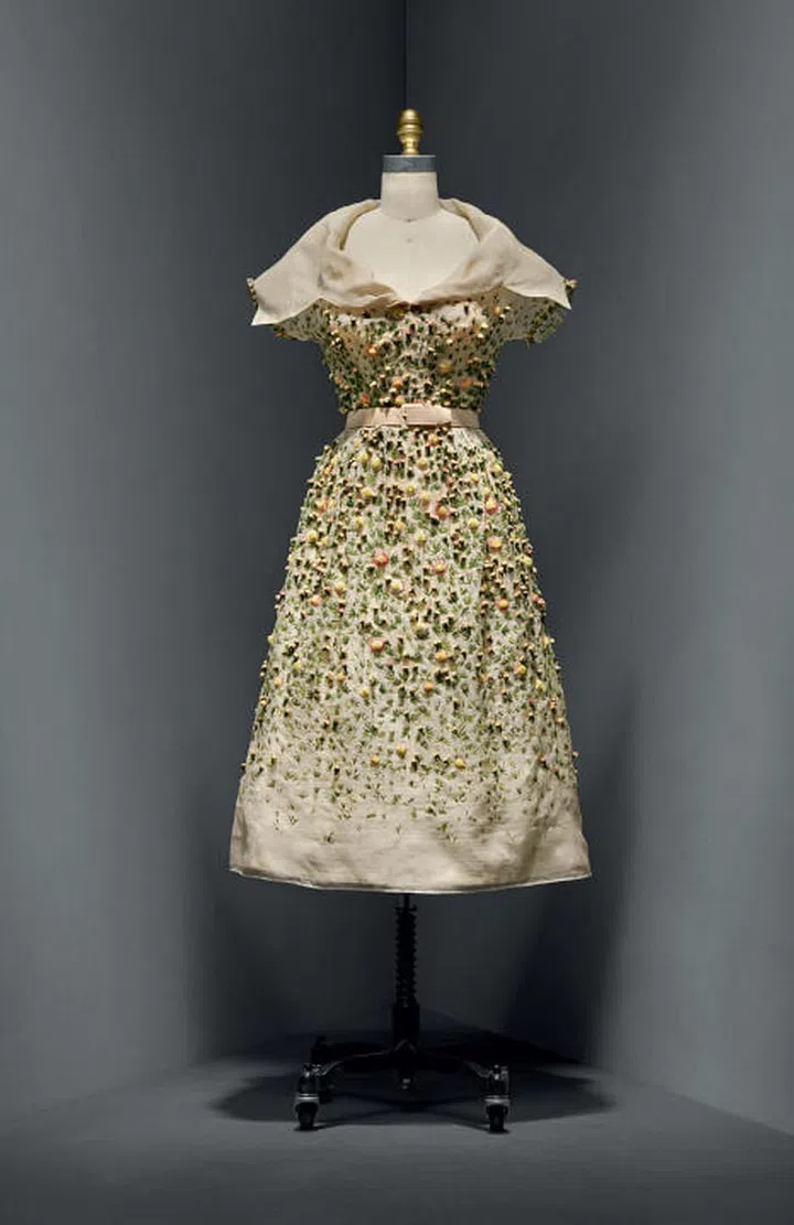 "Vilmiron" Dress, Christian Dior (French, 1905-1957), spring/summer 1952 haute couture; The Metropolitan Museum of Art, Gift of Mrs. Byron C. Foy, 1955 (C.I.55.76.20a-g). Photo: Nicholas Alan Cope 