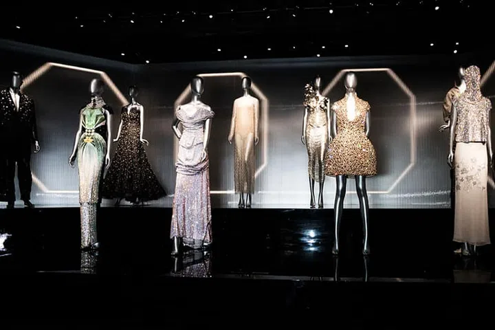 hbsg-swarovski-masters-of-light-2