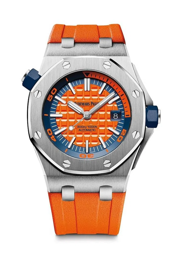 A diving helmet serves as inspiration for the octagon shape of the iconic Royal Oak, new for 2017 in five eye-catching colors—white, navy, acid yellow, lime green, and orange. This 42mm self-winding version is water-resistant to 300 meters and features an internal rotating bezel with the dive time measurement, date window, and time.