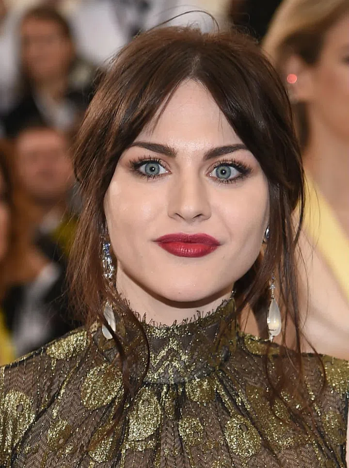 Cobain obviously took inspiration from her mother, 90's rock goddess Courtney Love, with her look defined by her deep wine lips matched with copper-tone eye shadow to complement her fair skin (Photo: Getty)