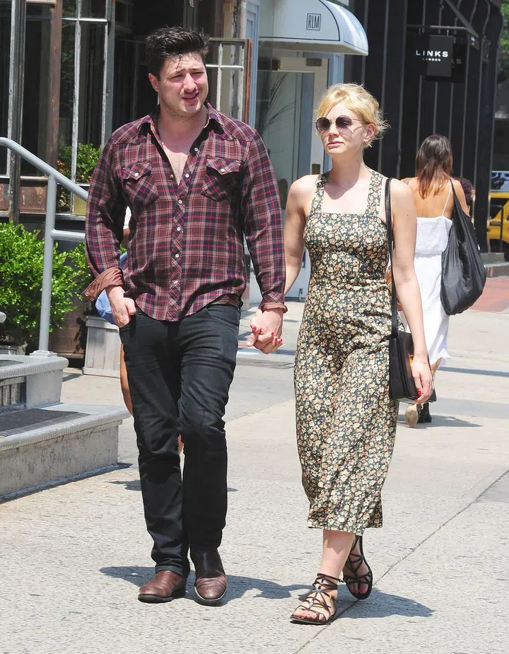 The Mumford &amp; Sons musician and actress got engaged in 2011 after five months of dating. They've been married since 2012. The cutest part of the duo's relationship? Mumford and Mulligan were reportedly pen pals as children before meeting later in life.
Photo: Getty