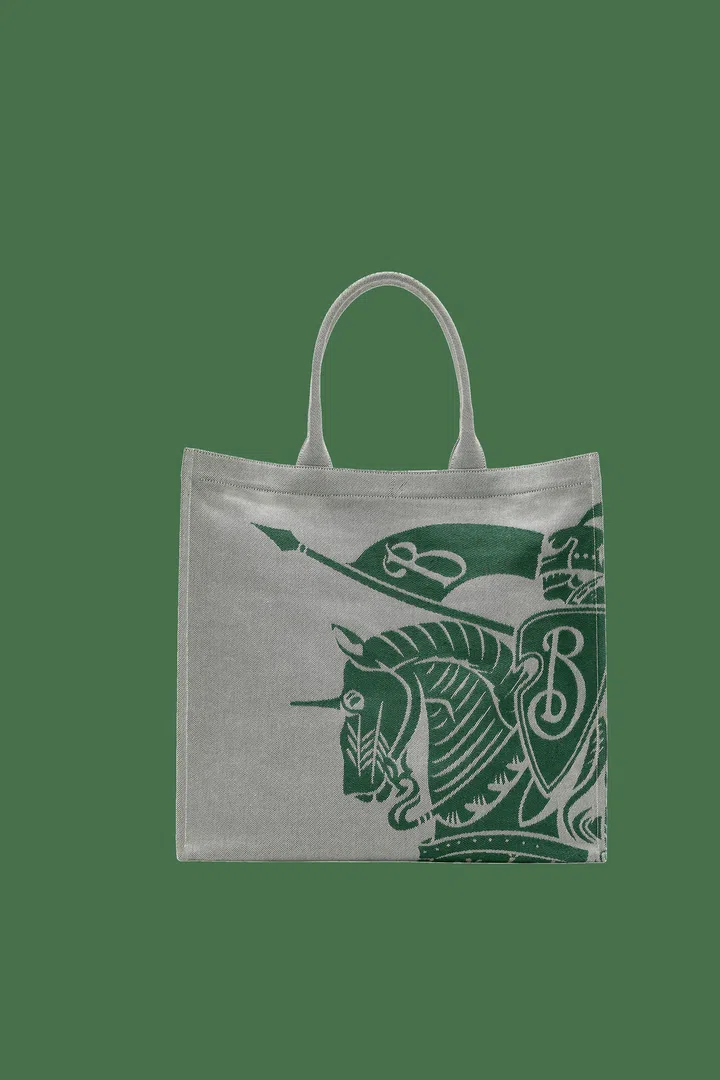 Tote bag. Photo: Courtesy of Burberry