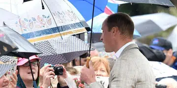Prince William surprises fans outside Kensington Palace