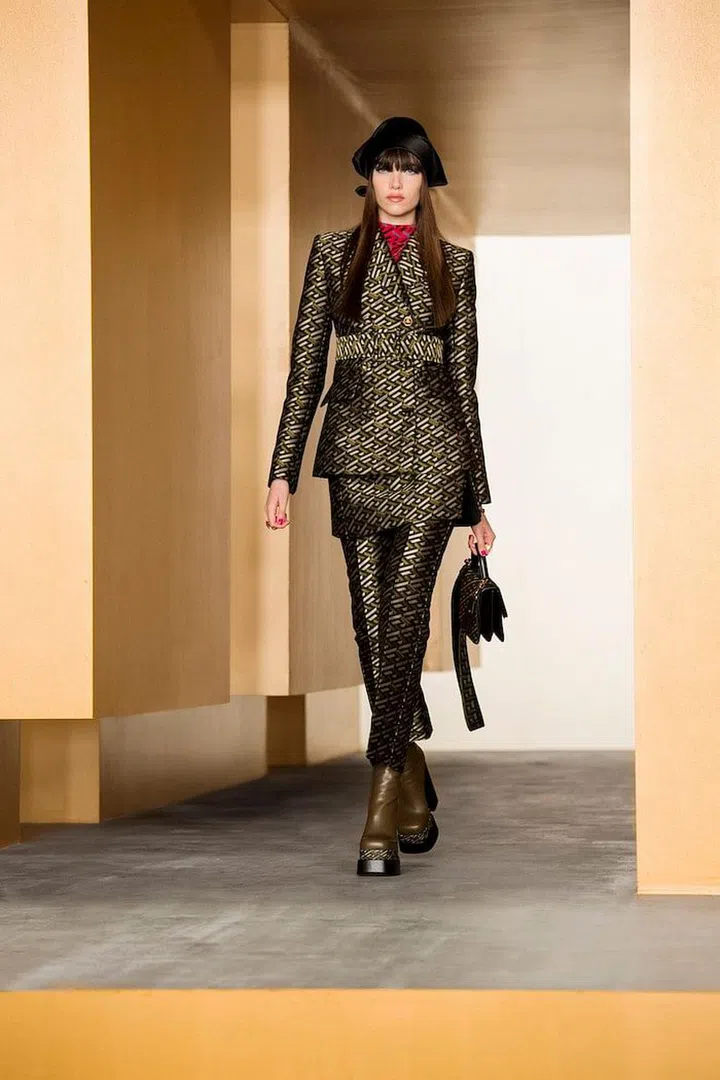 Photo: Versace