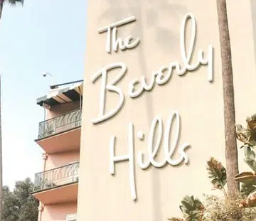 LA