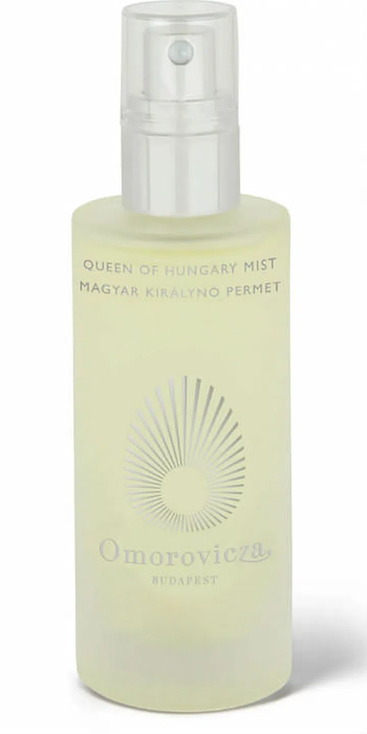 The soothing and nourishing components include orange blossom, rose, and sage waters to promote a bright and even complexion, while apple pectin locks in moisture to fill up fine lines and leave the skin dewy and moist. Hydro Mineral Transference ™ System works to firm up the skin to leave it supple and younger-looking. Fit for a queen indeed. Photo: Omorovicza