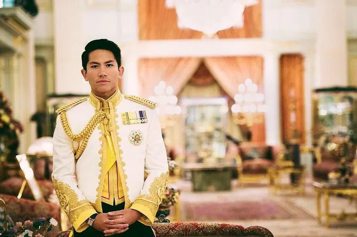 Prince Mateen of Brunei attended Sandhurst Military Academy, much like Prince William and Prince Harry. He is one of the Sultan of Brunei's twelve children.

Photo: Instagram