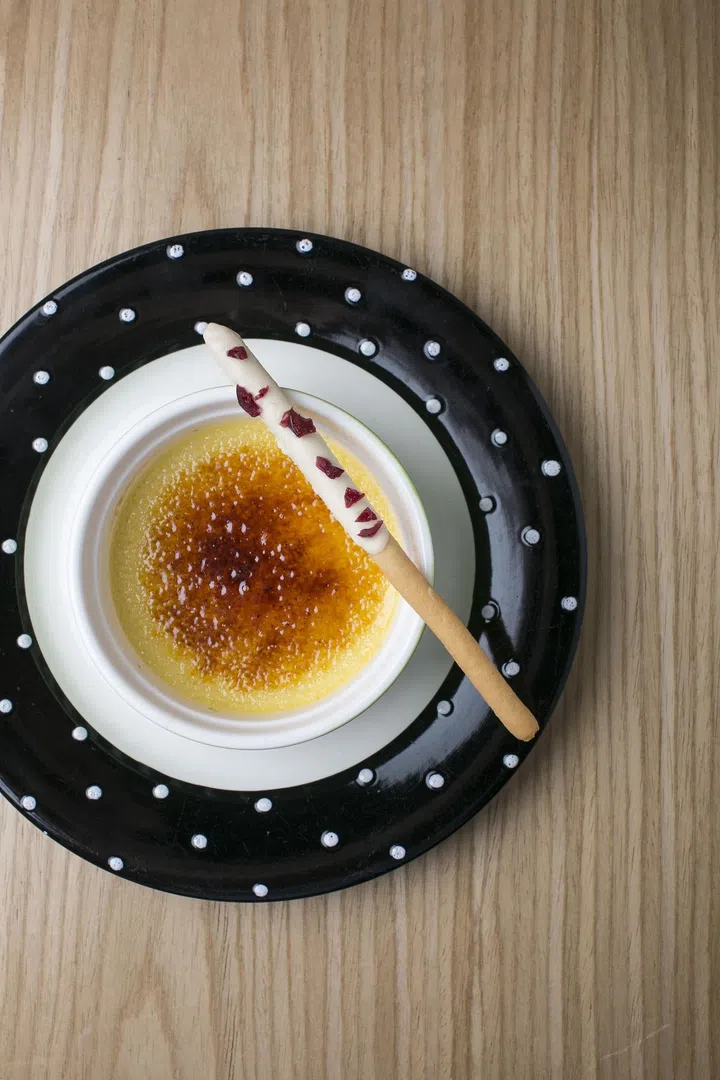 Lychee lemongrass crème brûlée