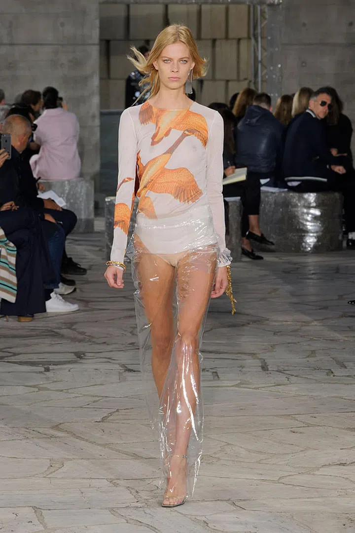 Loewe SS16