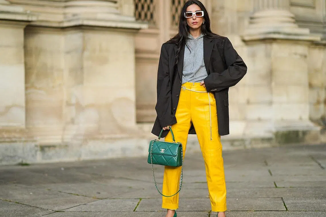 9 Ways To Style Boxy Blazers And Where To Find Them | Harper's Bazaar ...