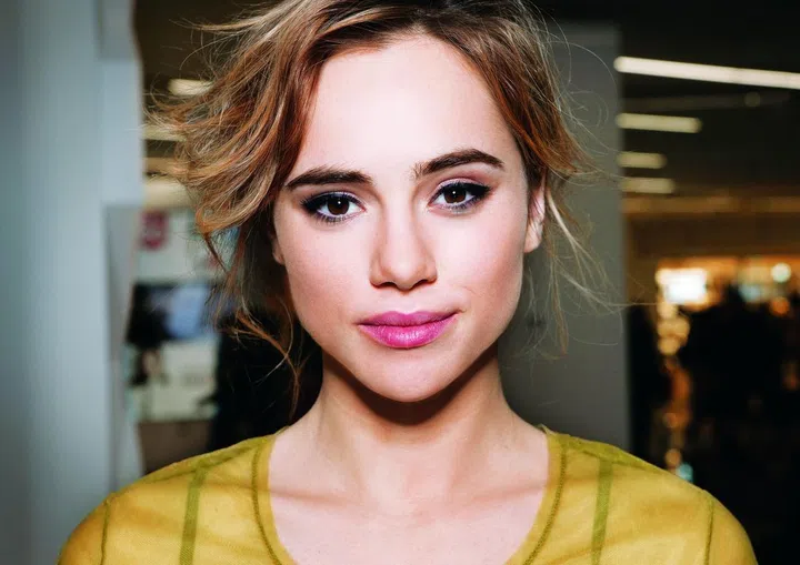 SB0315Beauty_News_Suki Waterhouse