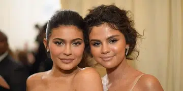 Selena Gomez Met Gala Spray Tan Kylie Jenner Twitter