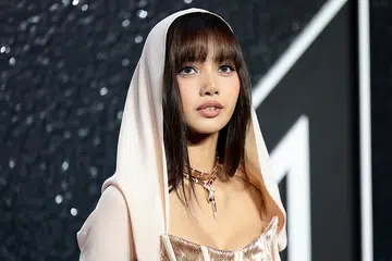 lisa blackpink bvlgari mtv awards