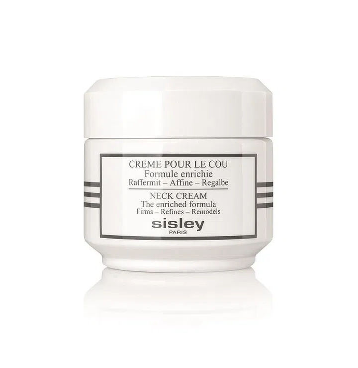 A blend of algae extract and active botanicals tones, firms and lifts skin for a sculpted jawline and neck line. 