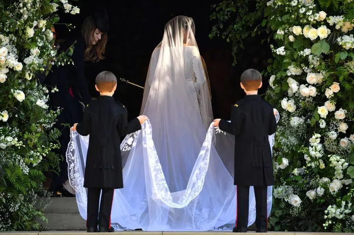 meghan markle wedding dress