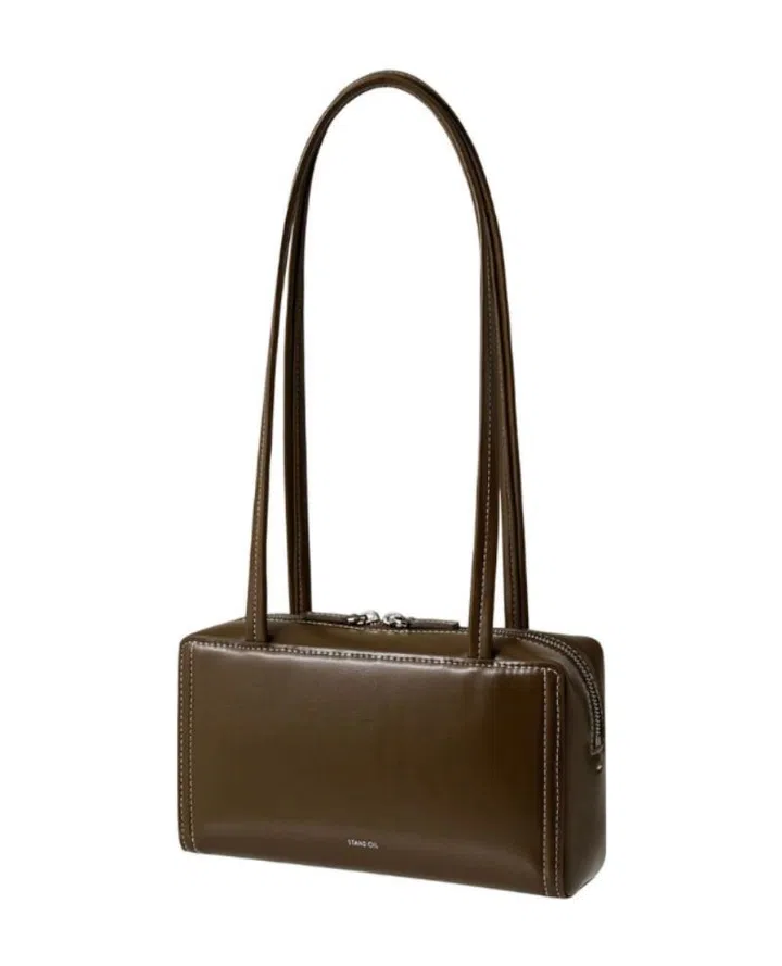 East-West bag, handbags, fashion trends