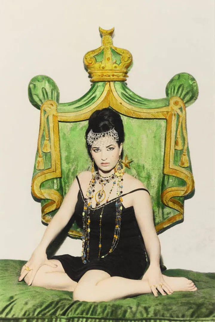 Youssef Nabil, 2000, Lot 169