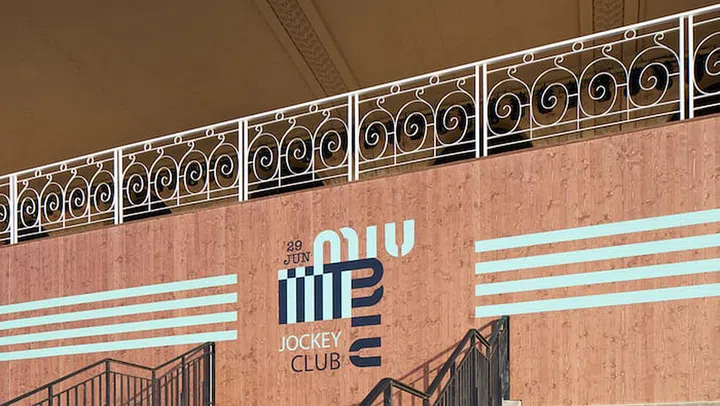 MiuMiuJockeyClub_setup3