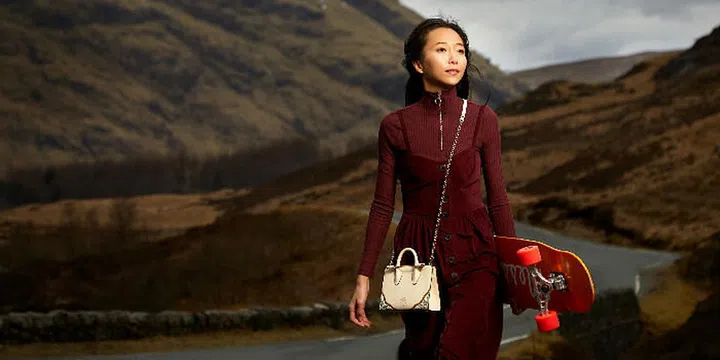Ko Hyojoo, Strathberry