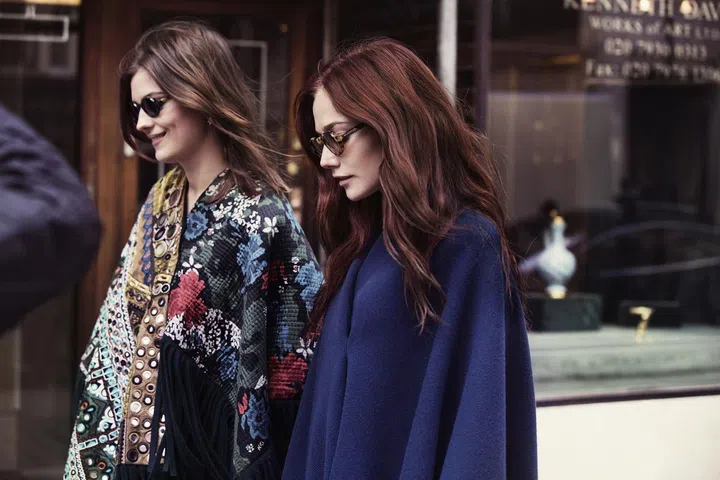 Amber Anderson and Clara Paget 